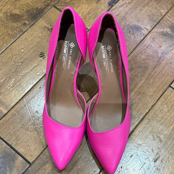 Call It Spring Fuchsia Heels - Picture 1 of 7